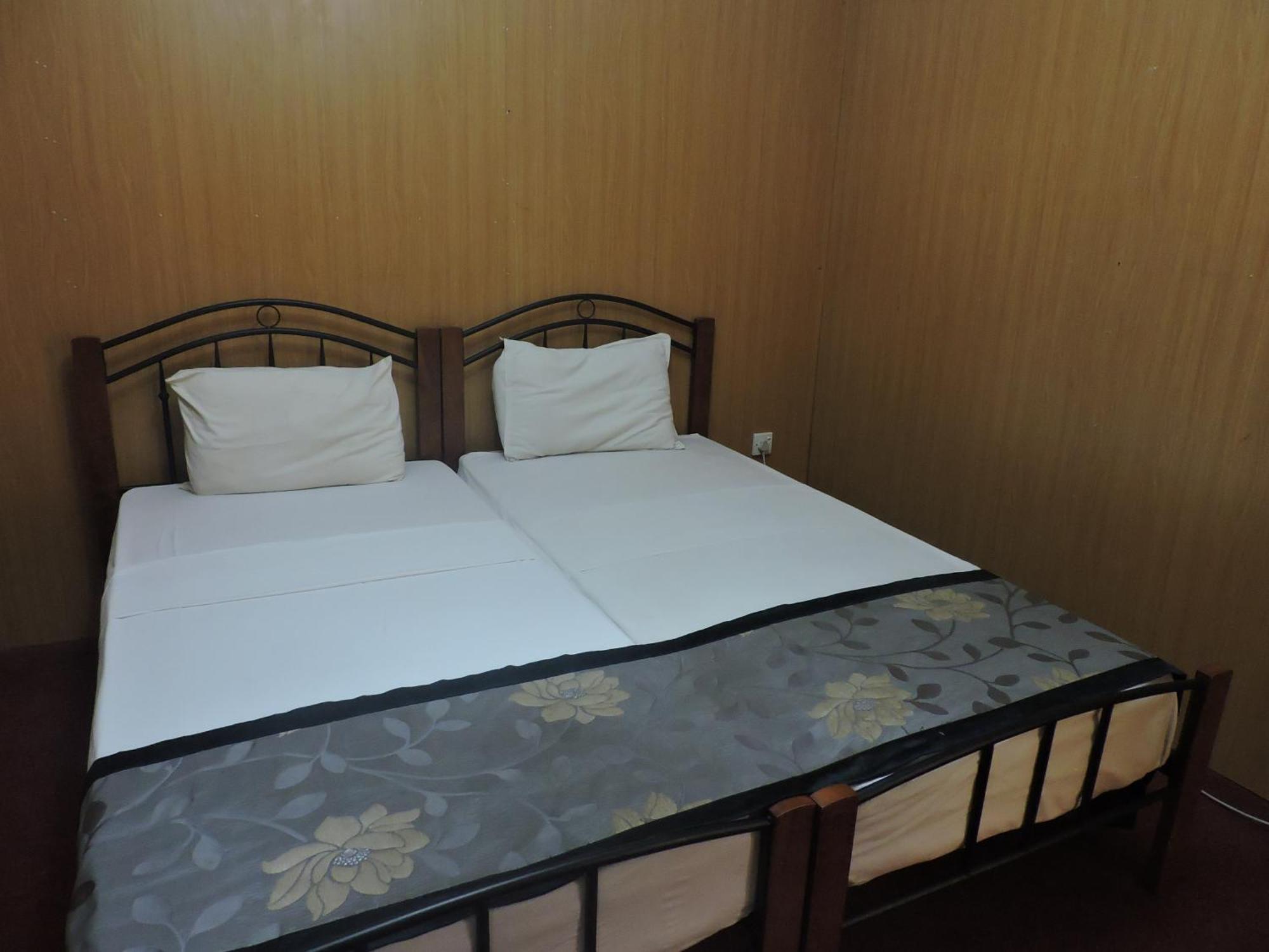 Charlton Kandy City Rest Room photo
